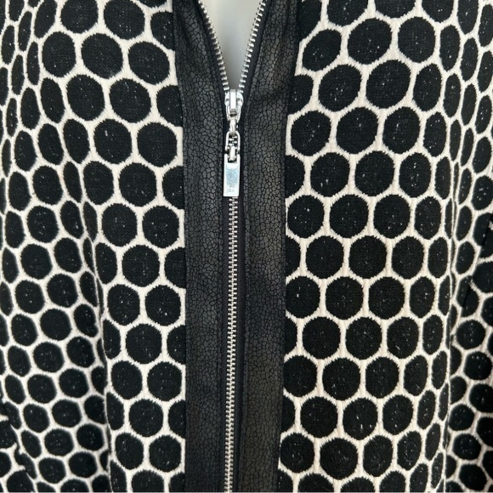 ๐ Joseph Ribkoff Women's Jacket multi-coloured Black/Beige 10 - Picture 8 of 16